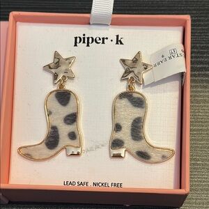 Piper K Black and White Boot Earrings Jewelry